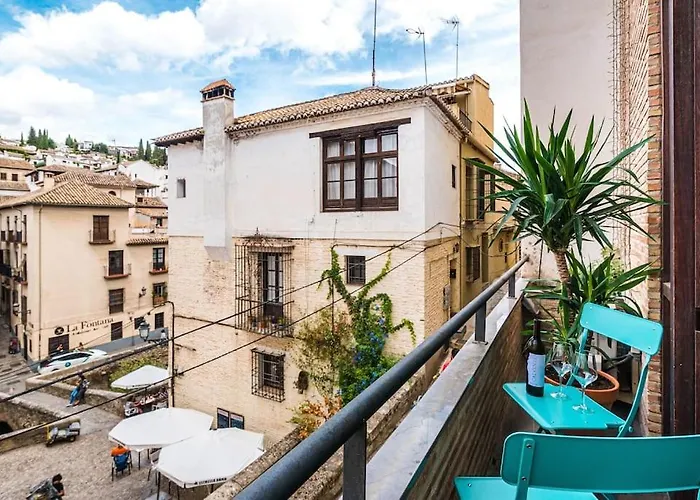 Cosy Flat W/ Beautiful Views And Cute Balcony